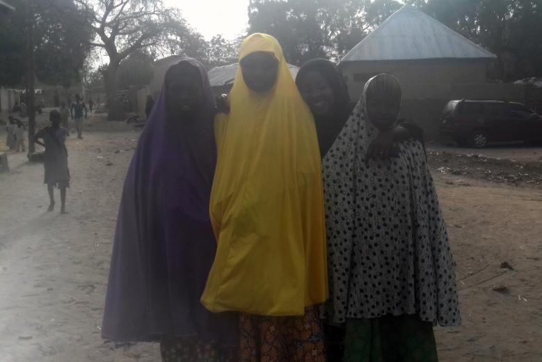 تصاویر | نجات ۷۶ دانش‌آموز دختر از دست بوکوحرام