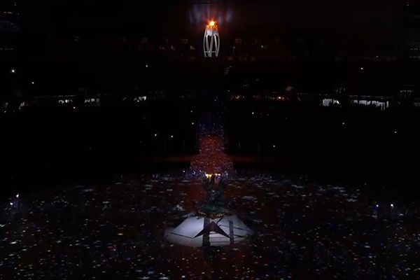 فیلم | لحظه خاموش‌شدن مشعل المپیک زمستانی ۲۰۱۸