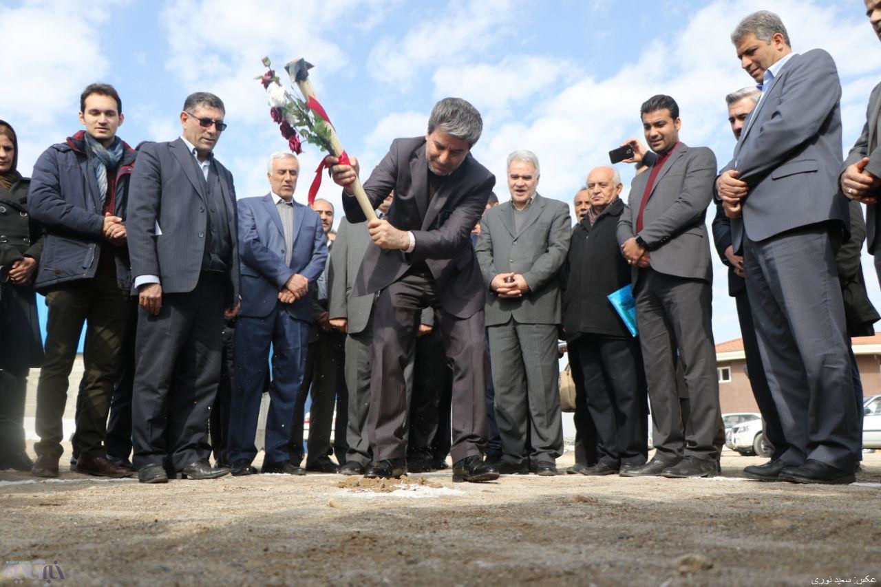 کلنگ زنی نخستین کارخانه خودروسازی در استان آذربایجان‌غربی