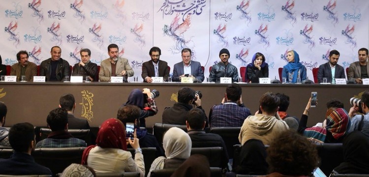 محمود رضوی: شهرداری تهران نقشی در ساخت «دارکوب» نداشت/ گزارش نشست فیلم «دارکوب»