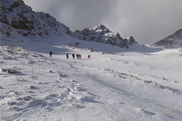 فیلم | برف و بوران ارتفاعات دنا در بیست و دومین روز جستجوی هواپیمای آسمان