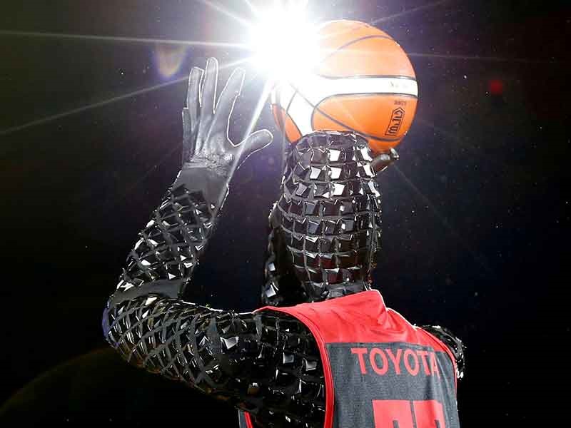 روبات بسکتبالیست تویوتا، موفق‌تر از تمام بازیکنان جهان/ عکس