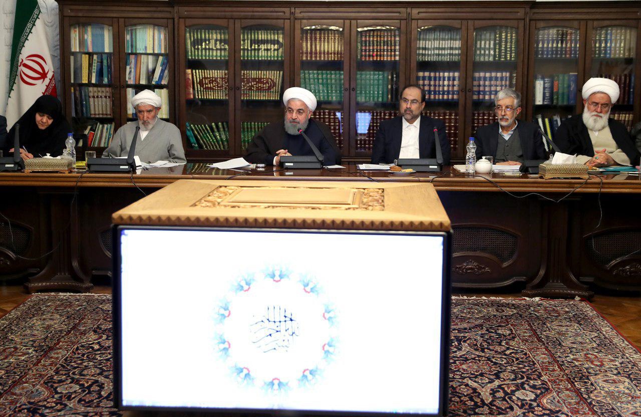روحانی: حضور ۳ زن در کابینه نشانه توجه دولت به حقوق زنان است
