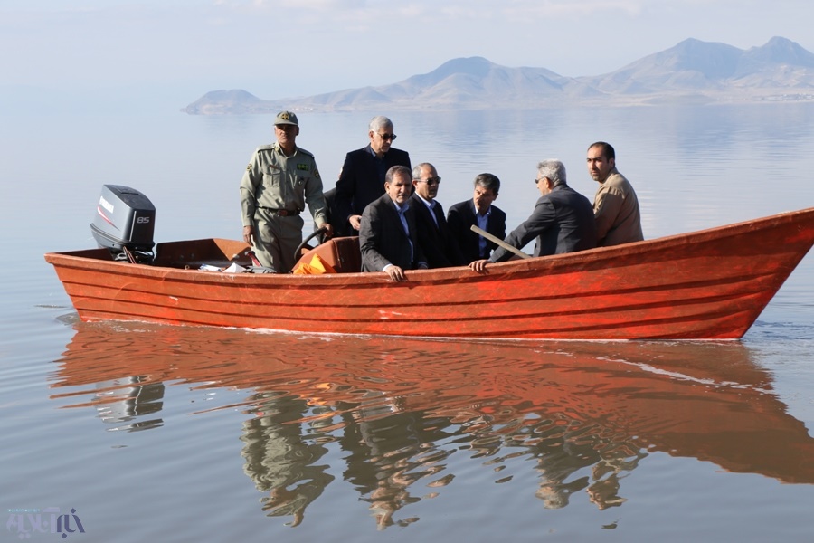 تصاویر | بازدید معاون اول رییس جمهور از دریاچه ارومیه