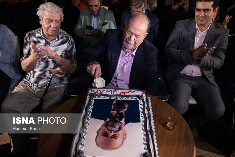 تصاویر | از علی نصیریان تا بهزاد فراهانی در جشن تولد ۸۸سالگی محمدعلی کشاورز