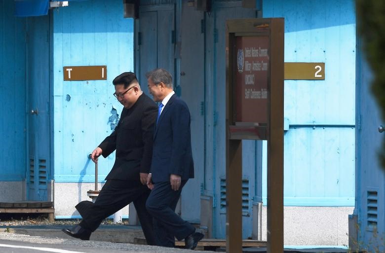 در اجلاس رهبران دو کره چه گذشت؟ /عکس