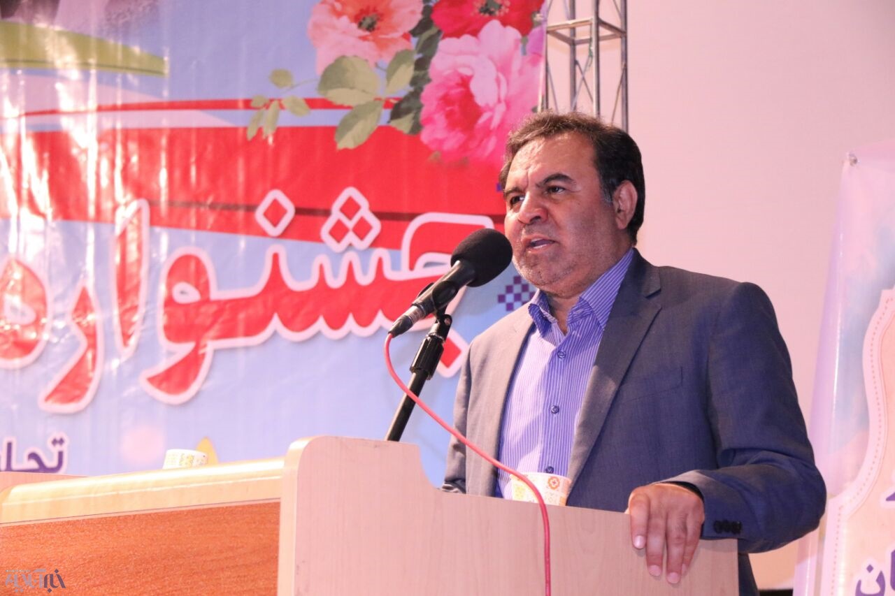 استاندار: کار و کارآفرینی در اسلام مکمل هم هستند
