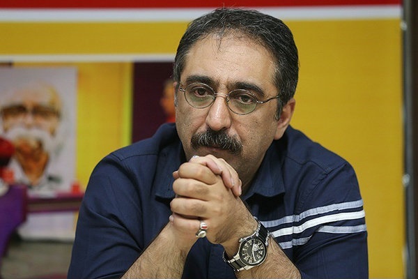 مجری «سرخط»: سوژه را از شکل دستوری و نصیحت خارج کردیم 
