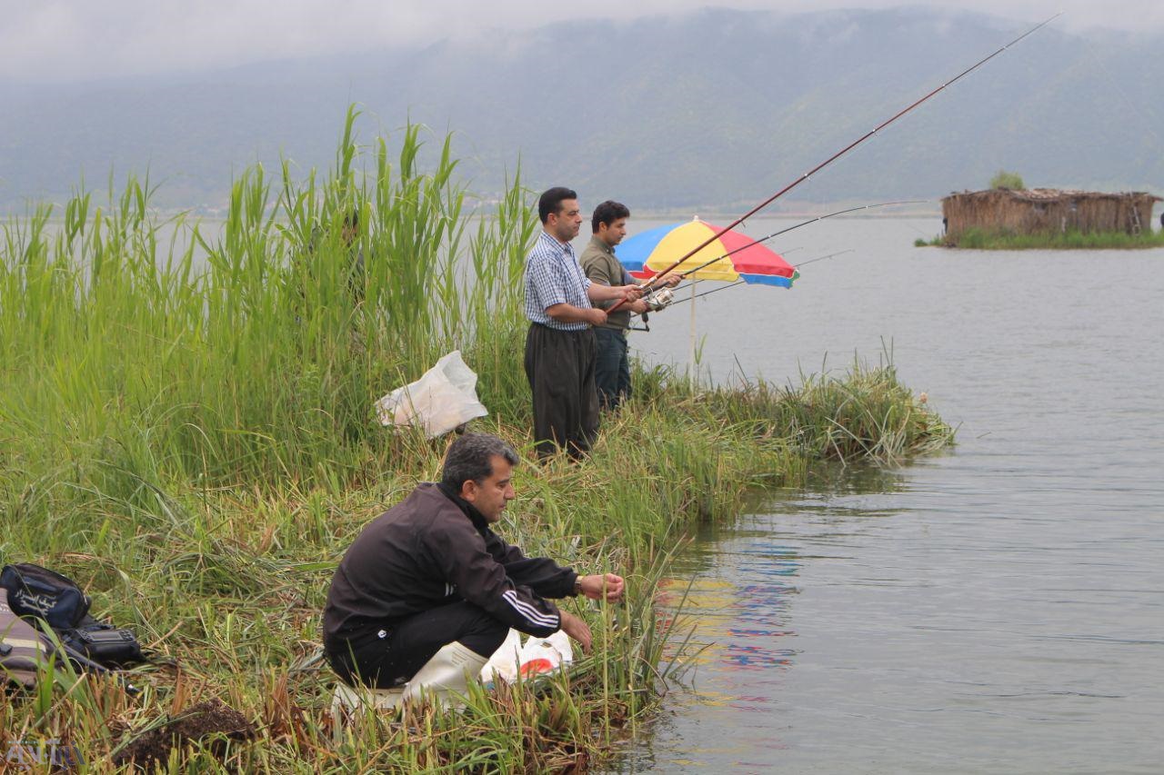 تصاویر| جشنواره بین المللی ماهیگیری در دریاچه زریوار مریوان