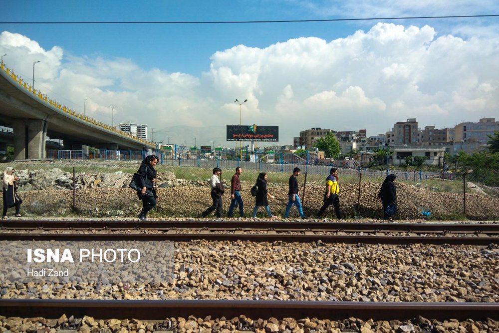 فیلم | درگیری مسافران در پی اختلال متروی «کرج -تهران»