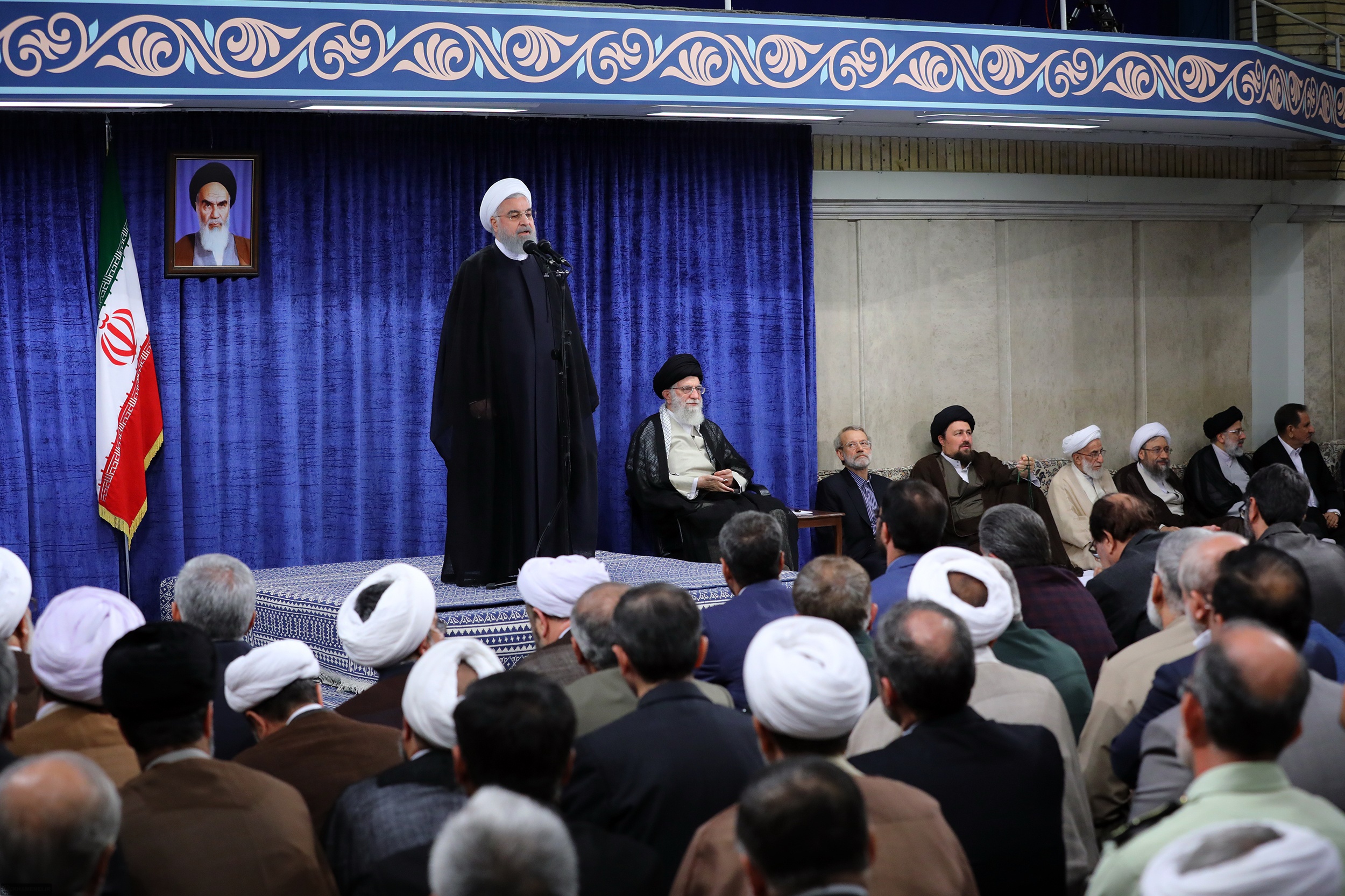 روحانی: در همه تصمیمات، رهبر انقلاب راهنمای دولت بوده‌اند
