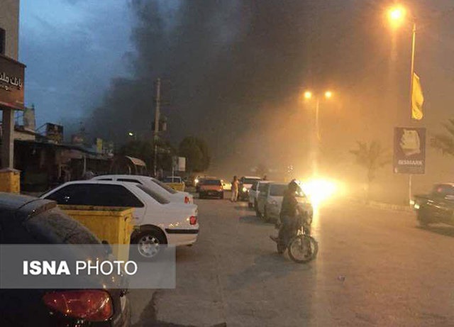 فیلم | آتش‌سوزی گسترده در بازار قدیمی قشم