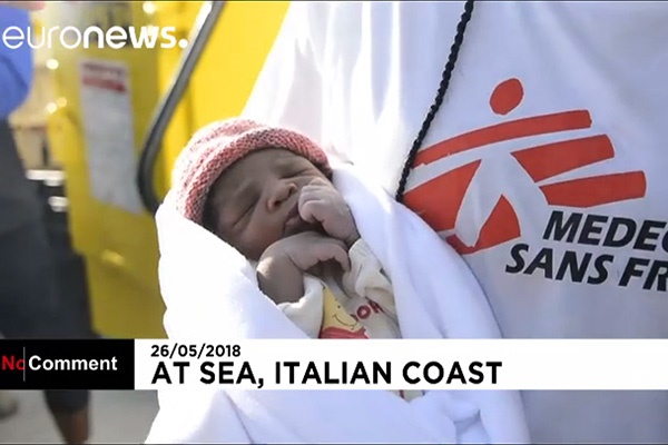 فیلم | «معجزه»؛ پسری که در قایق پناهجویان لیبی متولد شد
