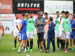دیدار دوستانه تیم ملی فوتبال ایران - یونان لغو شد