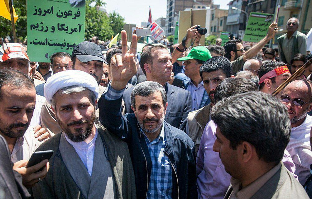 شعار در حمایت از احمدی‏‎نژاد خودجوش بود یا صحنه‌سازی؟