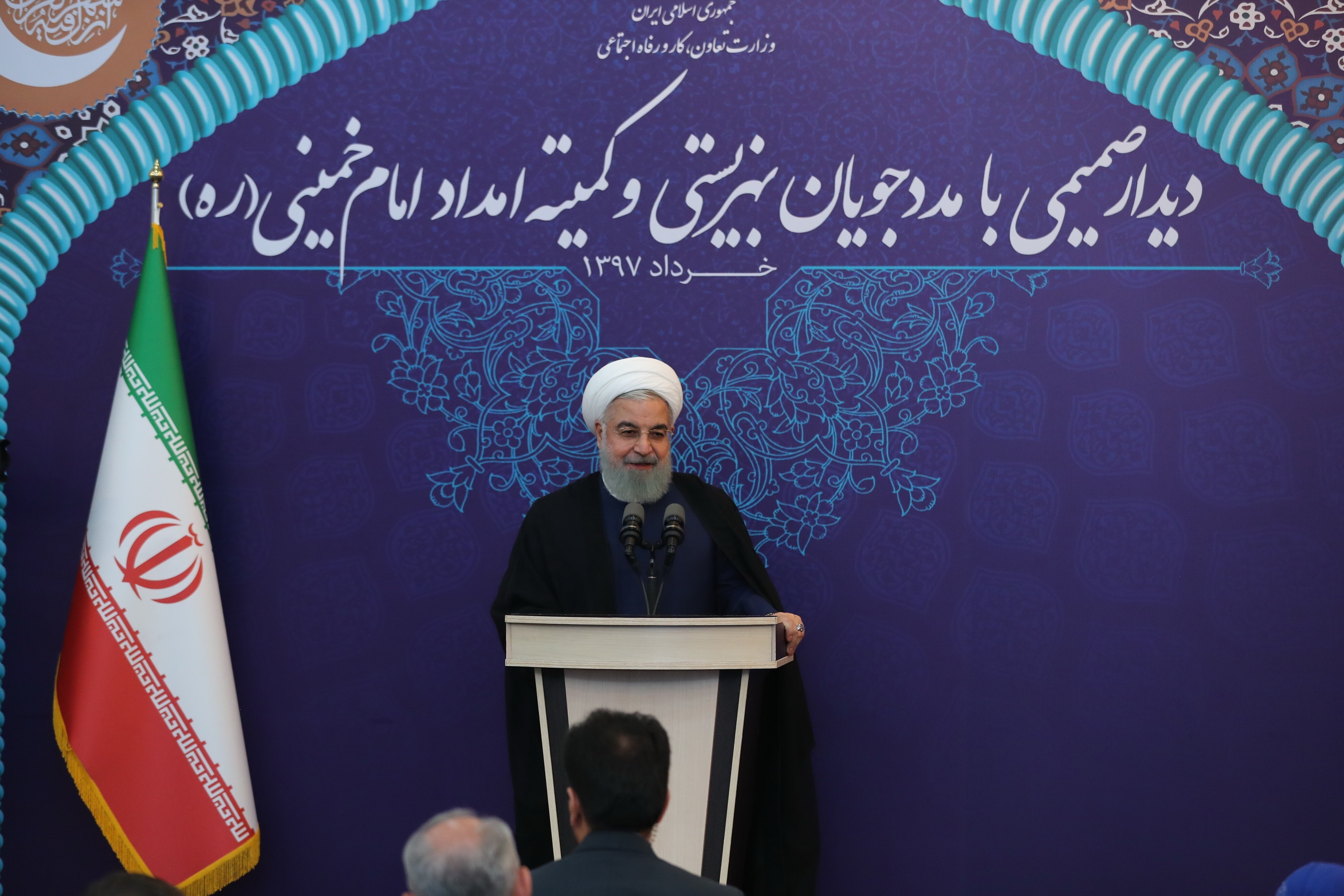 روحانی: وظیفه ماست که جامعه احساس امنیت و عدالت کند