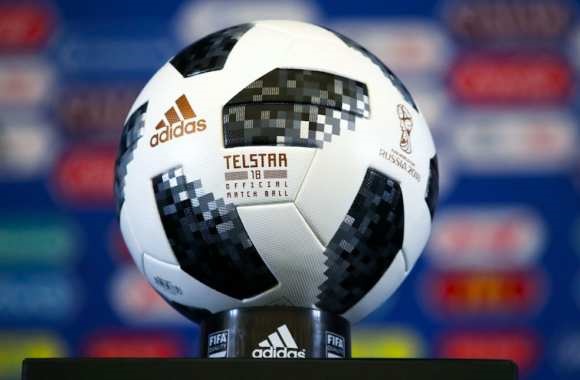 فیلم | تاثیری که تلویزیون بر فوتبال جهان گذاشت | شما چه تصوری از توپ فوتبال دارید؟