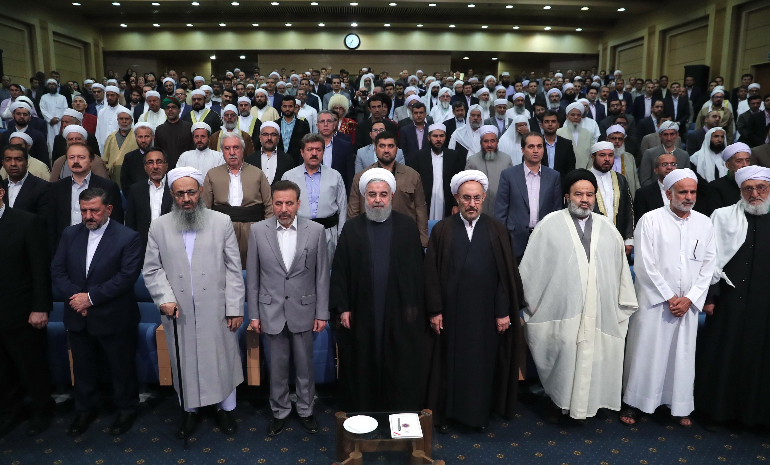 روحانی: هر ایرانی باید به تمام حقوق خود دست یابد