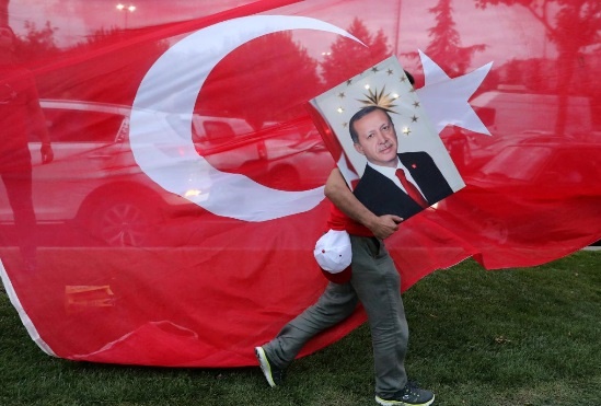 تصاویر | آخرین آمار نتایج انتخابات؛ ترکیه غرق شادی شد
