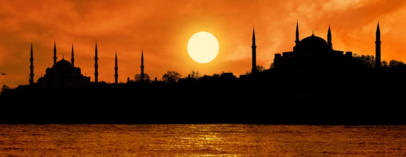 تور استانبول چرا محبوب‌ترین است ؟