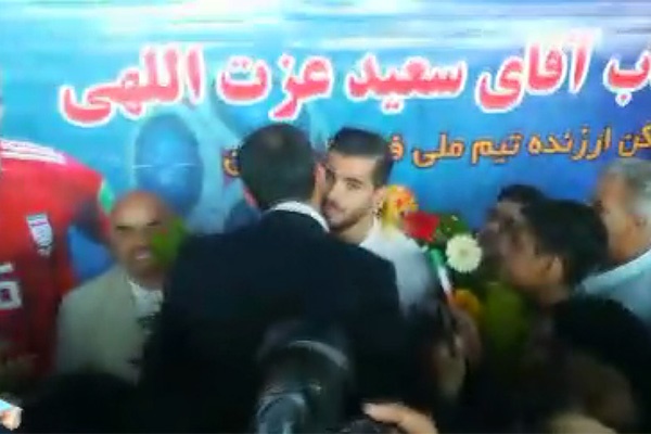 فیلم | استقبال از سعید عزت‌اللهی در رشت