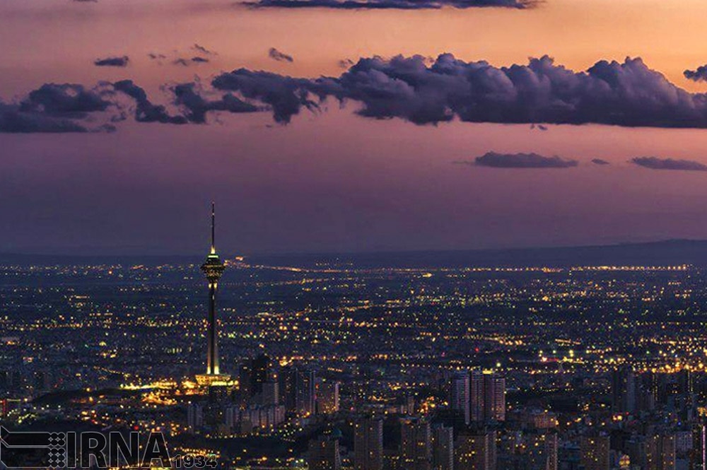 عکس | نمای زیبای غروب از بام تهران