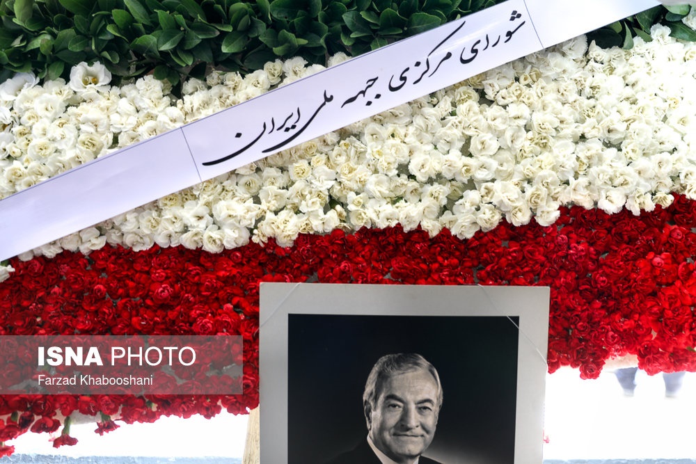تصاویر | تشییع و خاک‌سپاری پیکر مرحوم عباس امیرانتظام