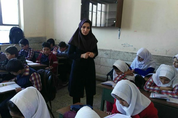 معیشت معلمان و تلاش دولت برای رفع تبعیض‌های حقوقی