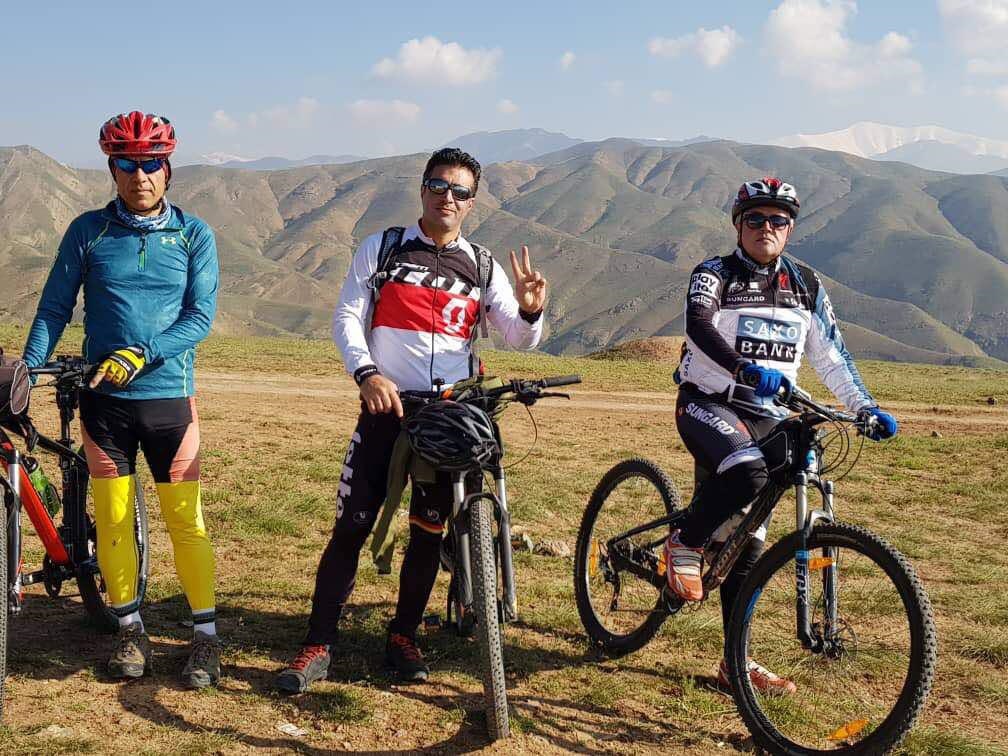 رکاب‌زنی دوچرخه سواران ایرانی برای صلح پایدار
