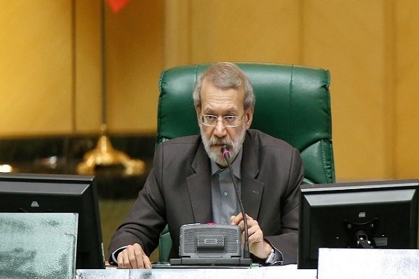علی لاریجانی: ملت ایران عزت خود را حراج نمی‌کند
