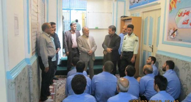 بازدید مدیرکل سازمان زندانهای استان از زندان بروجرد 