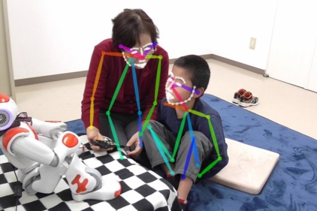 درمان کودکان اوتیسم با کمک ربات‌ها
