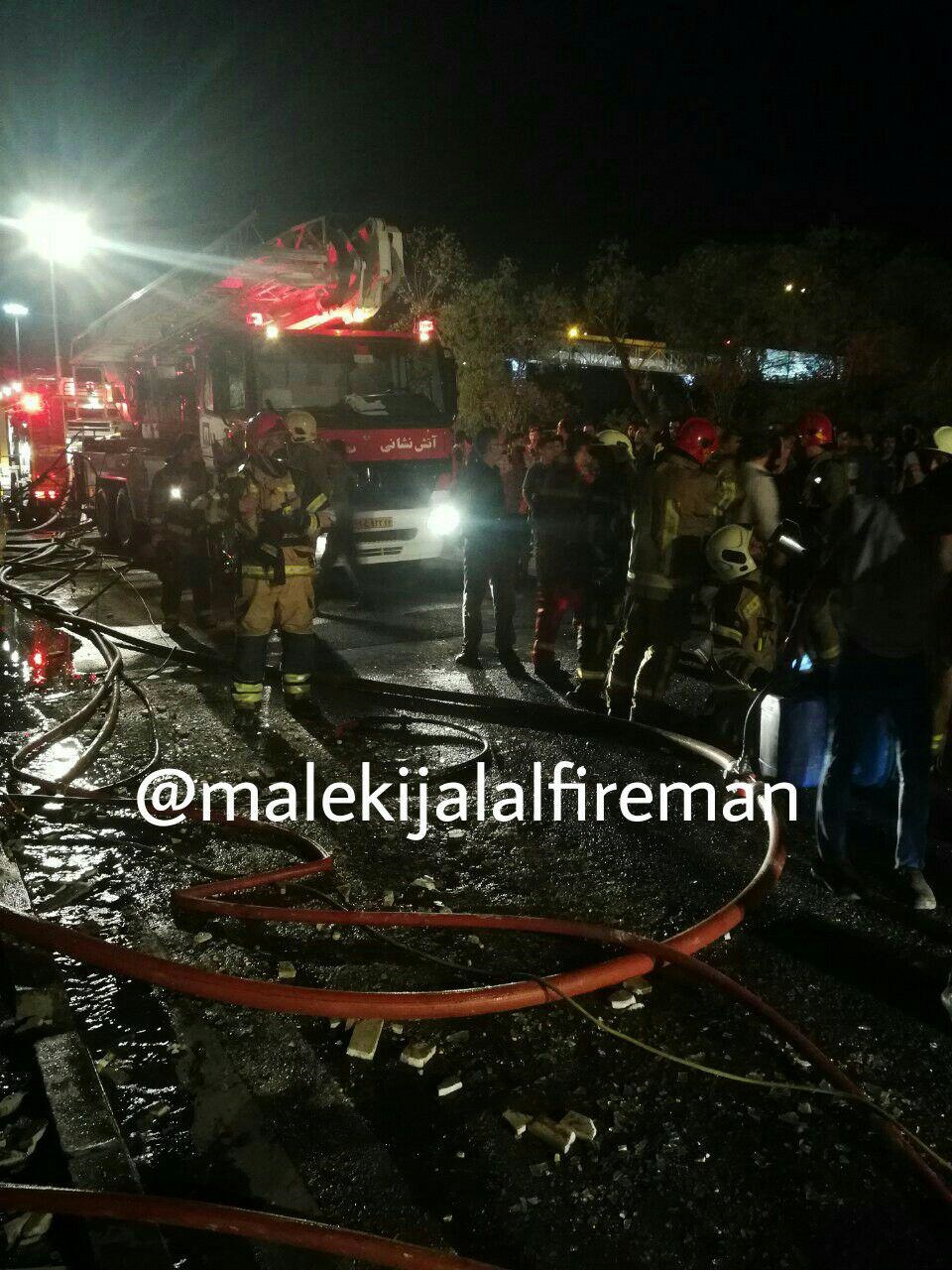 فیلم و عکس | آتش‌سوزی مهیب خانه دو طبقه در خیابان سراج 