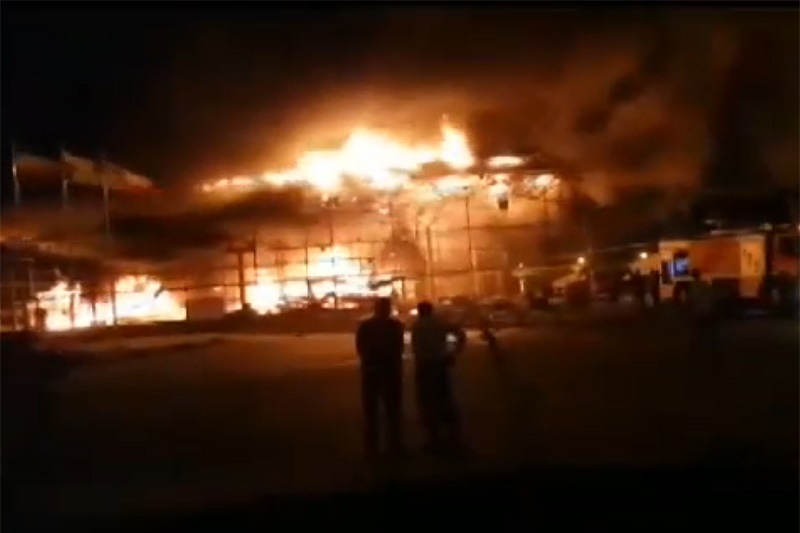 فیلم منتشرشده از آتش‌سوزی شب گذشته در جزیره کیش