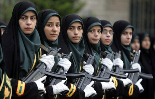 سربازی زنان در کدام کشور‌ها اجباری است؟/ از سربازی ۷ ساله در کره‌شمالی تا ۹ماه آموزش اماراتی‌ها