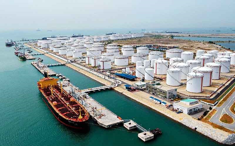 پایین‌ترین رقم صادرات نفت ایران در  ۴ ماه اخیر