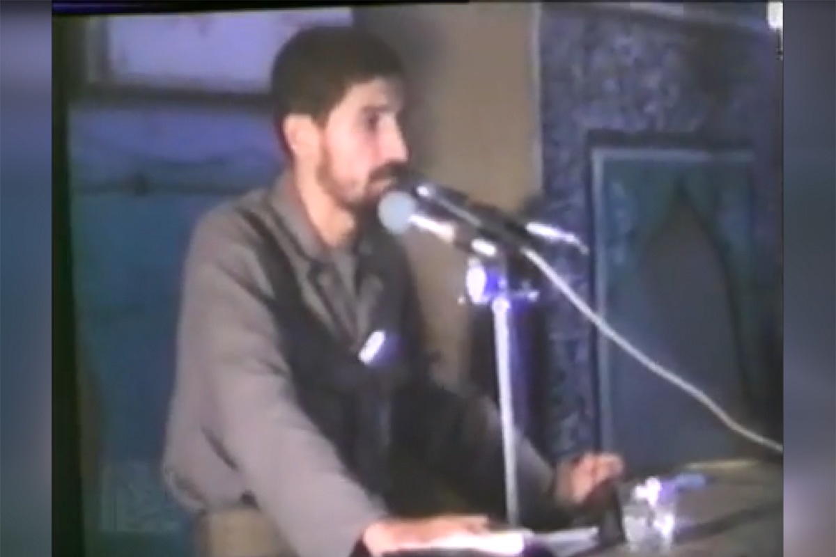 فیلم زیرخاکی از نوحه‌خوانی محرم آهنگران در جبهه
