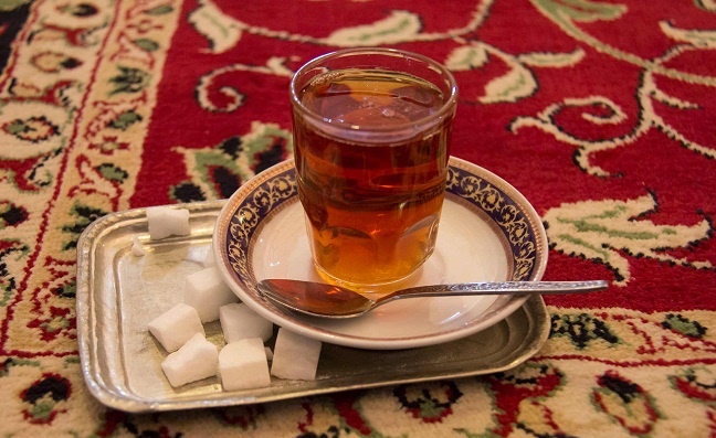 ماجرای چای در تال و حضور گردشگران خارجی در محرم یزد