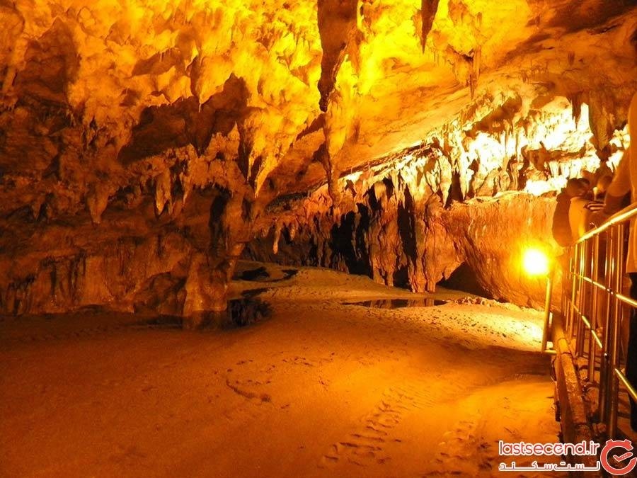 غار یونان