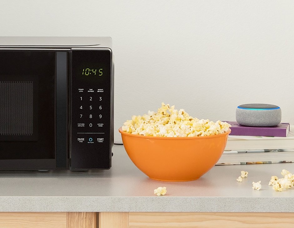 Amazon Basic Microwave/ رونمایی از ۱۲ محصول هوشمند آمازون برای خانه شما / عکس